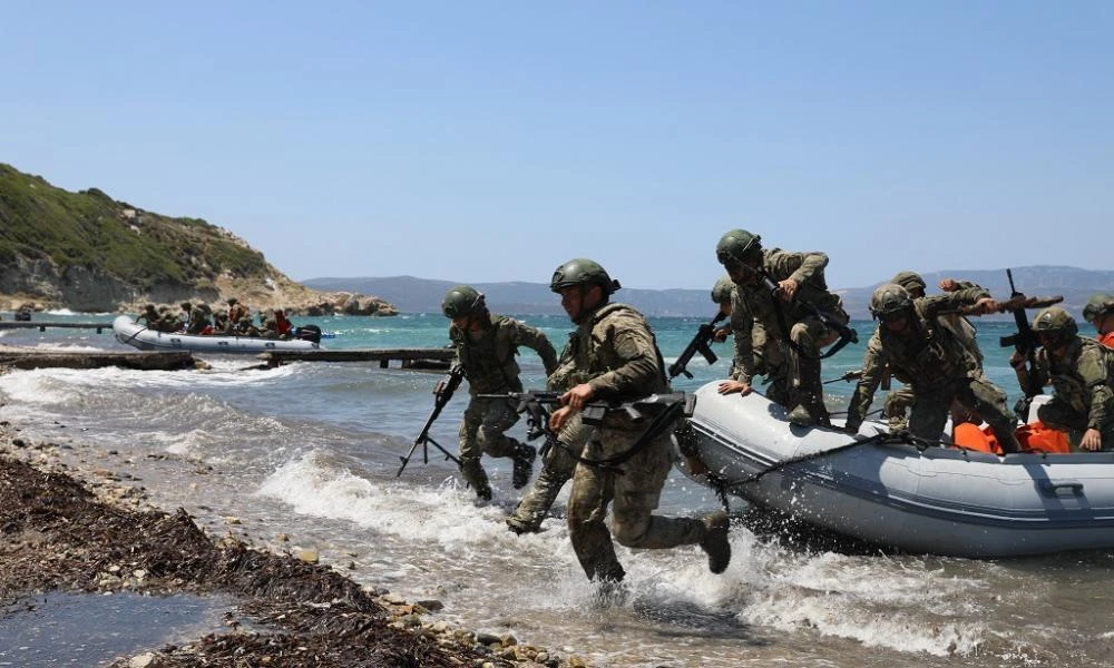 Πιστεύουν στην Αθήνα στην ελληνοτουρκική φιλία; Οθωμανικά παιχνίδια με άσκηση απόβασης των Τούρκων Σμύρνη-Ακσάζ απέναντι Χίο και Ρόδο (Βίντεο)